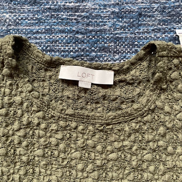 Floral Lace Pleated Puff Sleeve Top - Picture 7 of 7